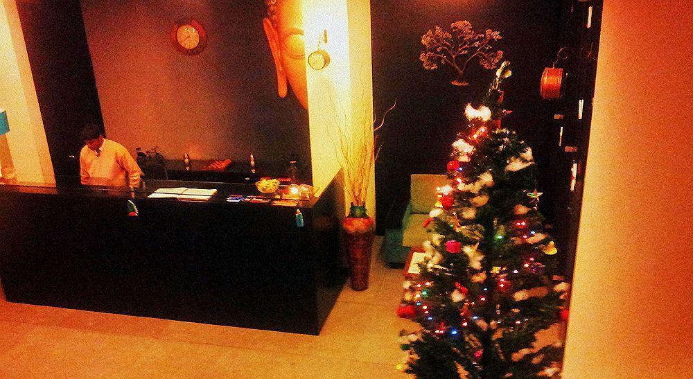 Siesta Basil - Okhla Hotel Ню Делхи Екстериор снимка